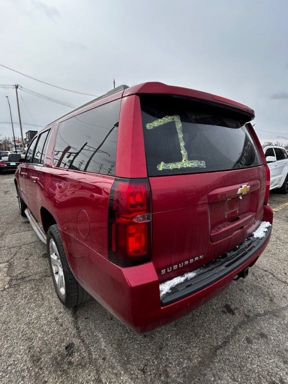 2015 Chevrolet Suburban Image 8