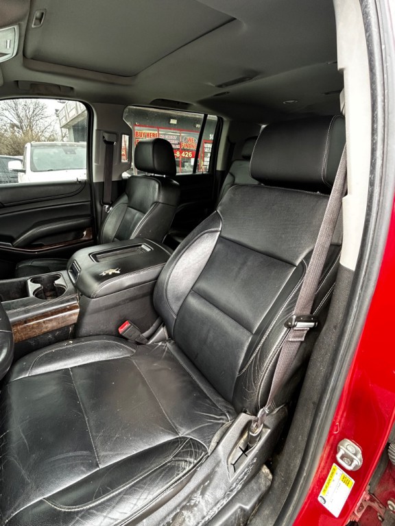 2015 Chevrolet Suburban Image 11