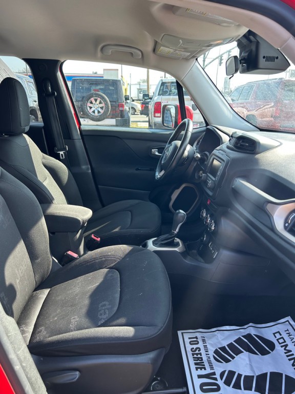 2015 Jeep Renegade Image 13