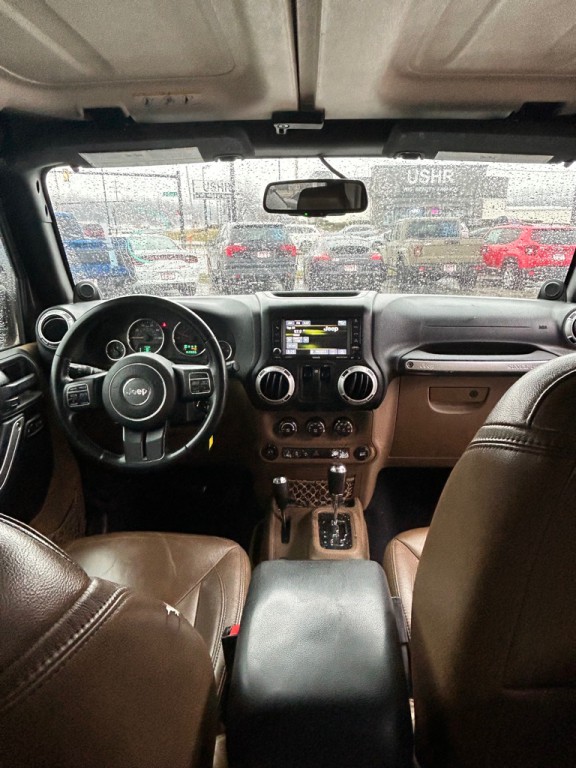 2013 Jeep Wrangler Image 9