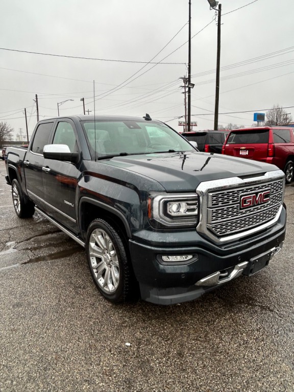 2017 GMC Sierra Image 2