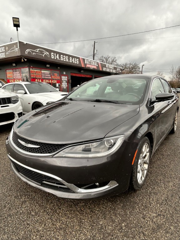 2015 Chrysler 200 Image 1