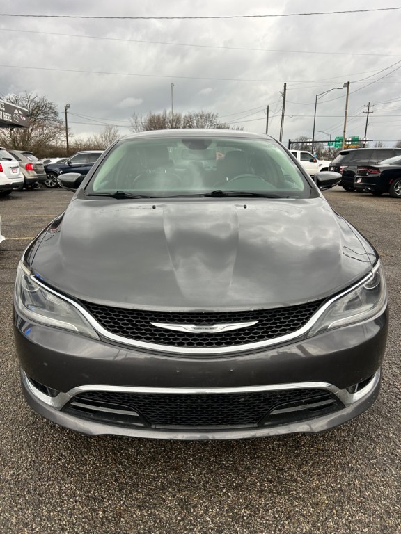 2015 Chrysler 200 Image 3