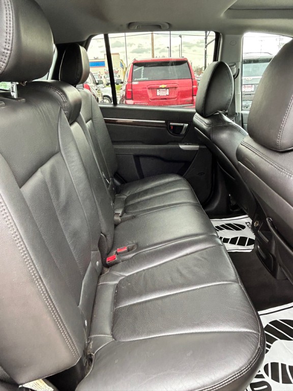 2011 Hyundai Santa Fe Image 12