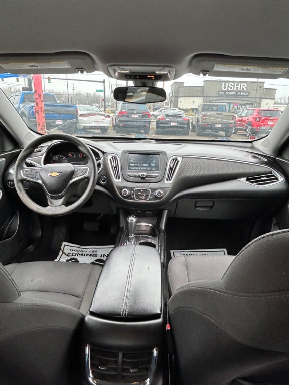 2018 Chevrolet Malibu Image 9