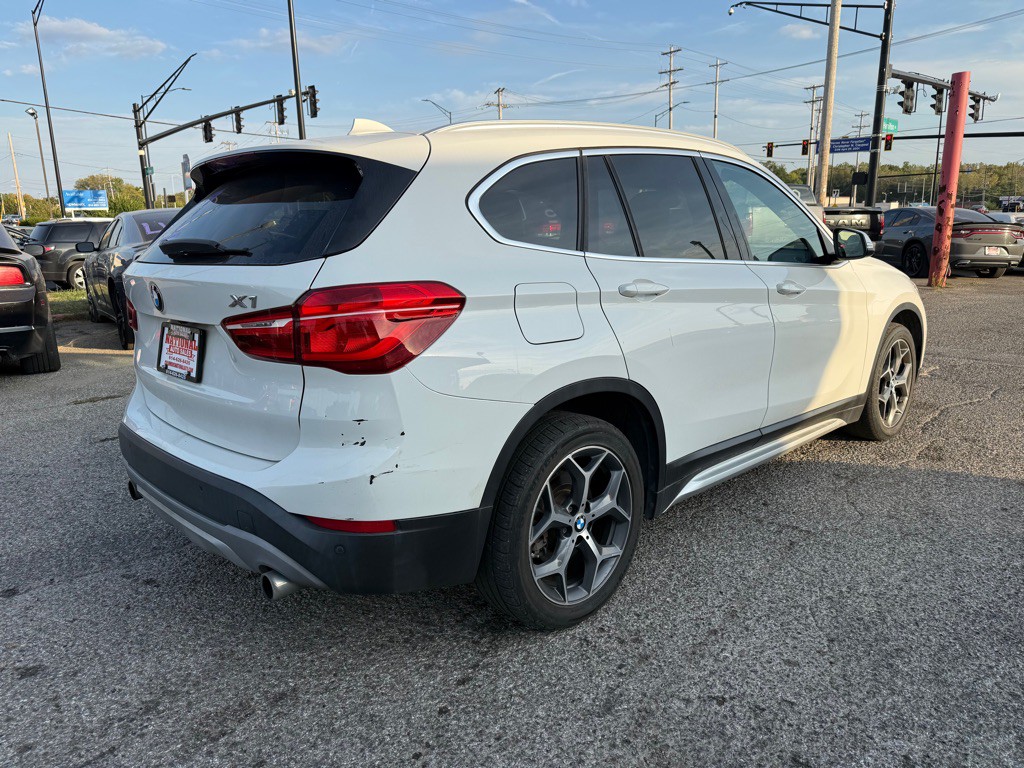 2016 BMW X1 Image 4