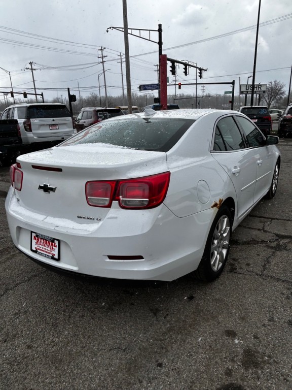 2015 Chevrolet Malibu Image 7