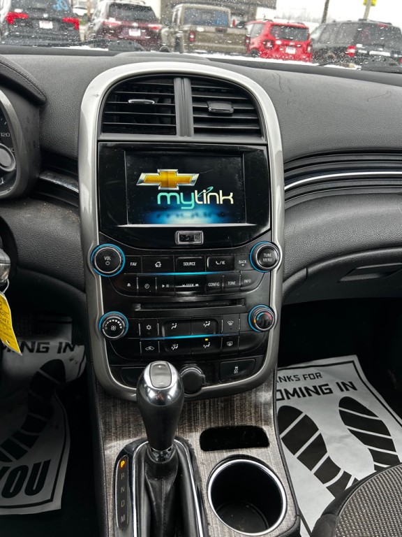 2015 Chevrolet Malibu Image 12