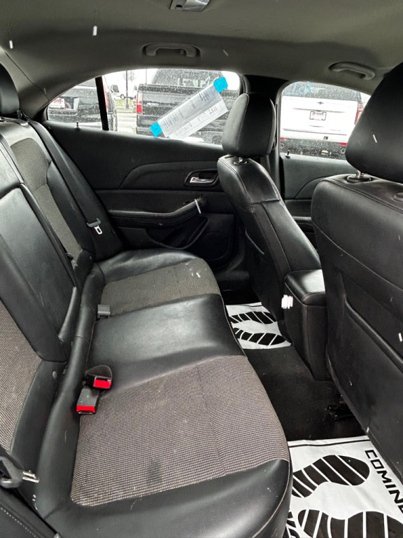 2015 Chevrolet Malibu Image 14