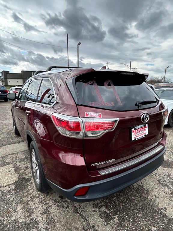 2015 Toyota Highlander Image 4