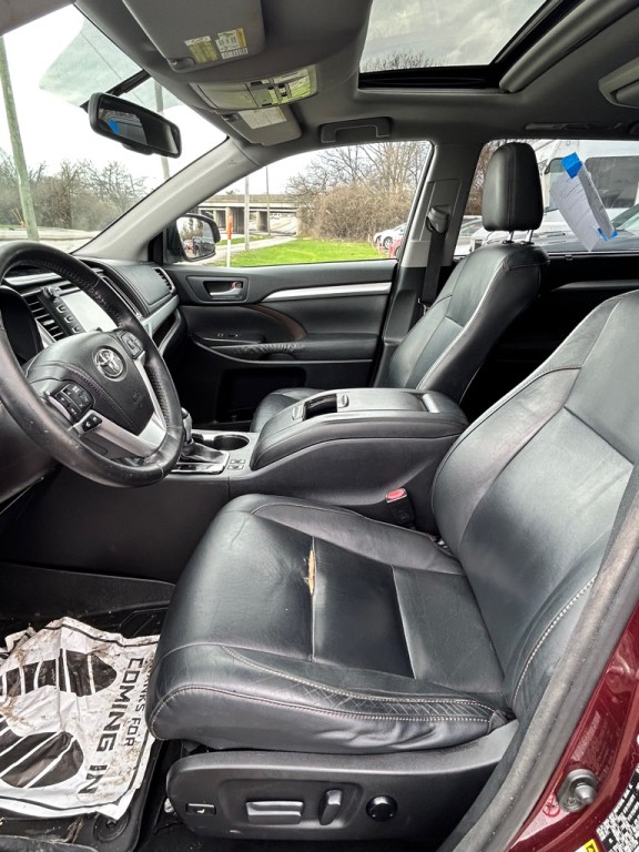2015 Toyota Highlander Image 10