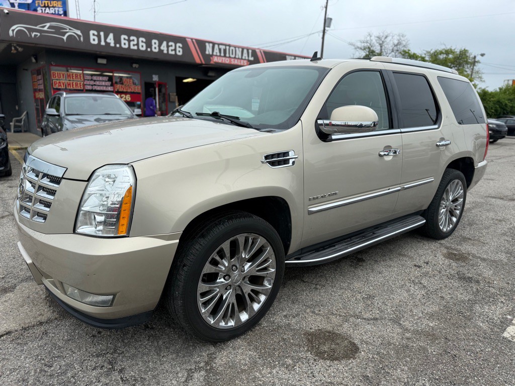 2012 Cadillac Escalade Image 1