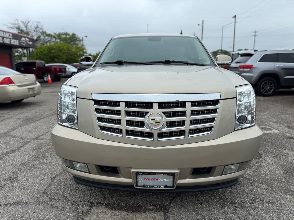2012 Cadillac Escalade Image 2