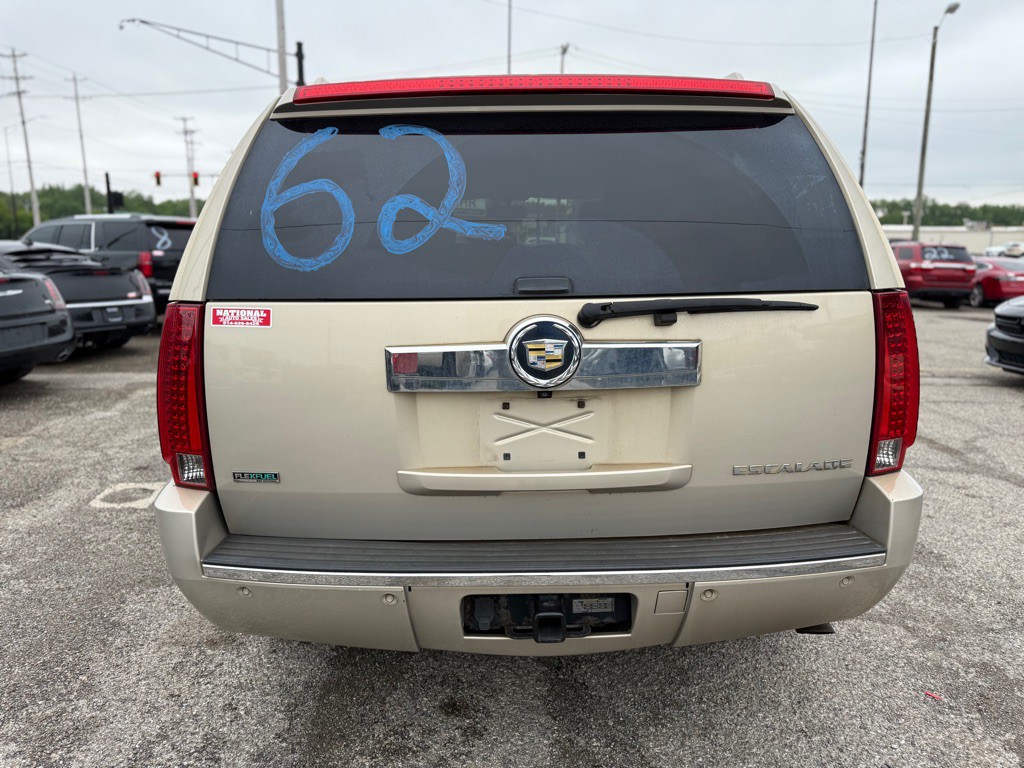 2012 Cadillac Escalade Image 5