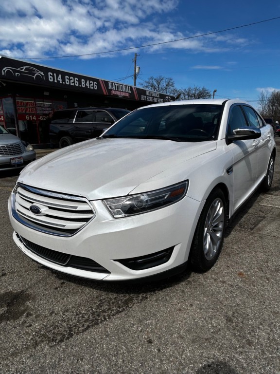 2016 Ford Taurus Image 1