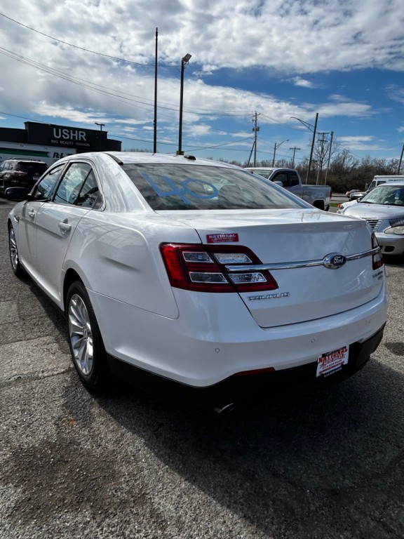 2016 Ford Taurus Image 6