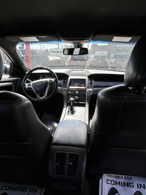 2016 Ford Taurus Image 9