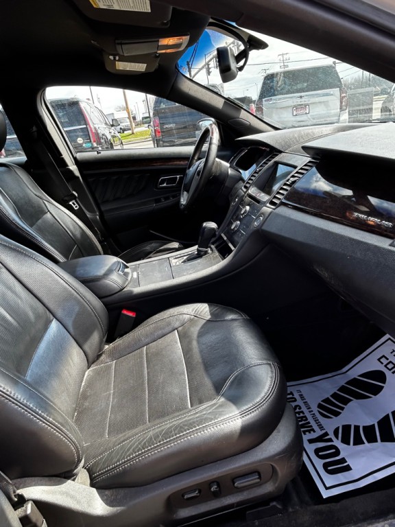 2016 Ford Taurus Image 12