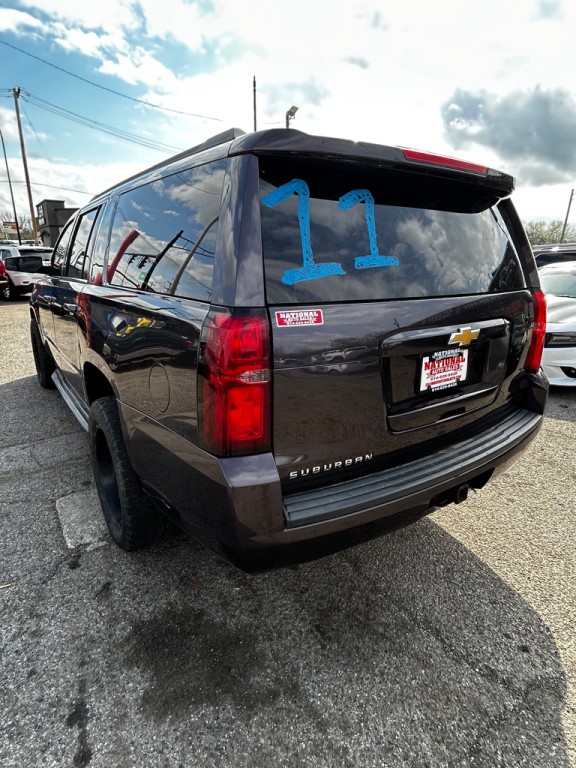 2015 Chevrolet Suburban Image 7