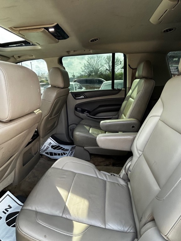 2015 Chevrolet Suburban Image 11