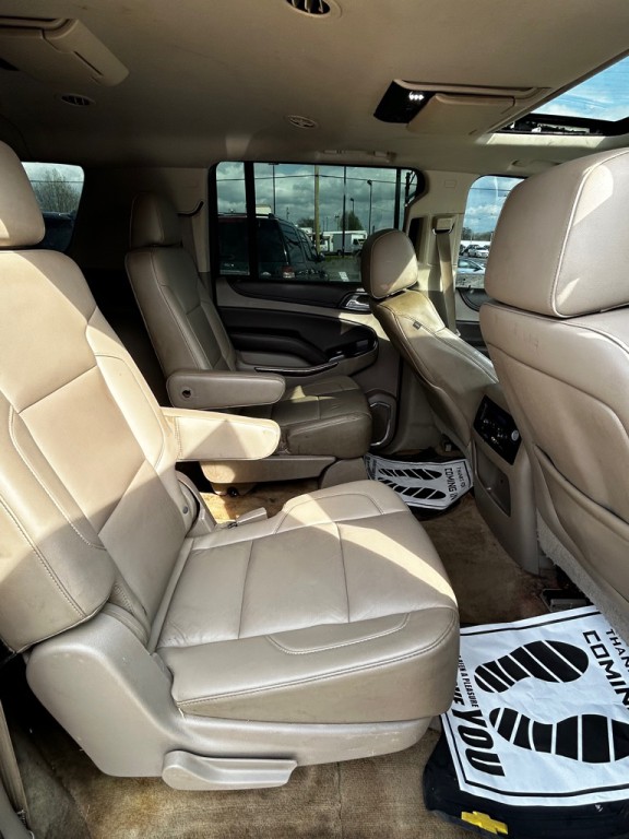 2015 Chevrolet Suburban Image 14