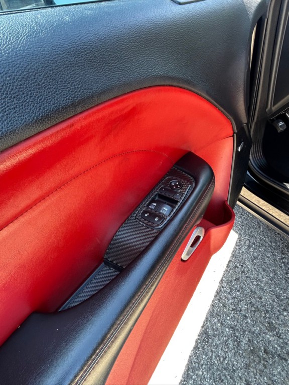 2016 Dodge Challenger Image 13