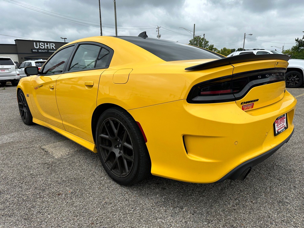 2017 Dodge Charger Image 4