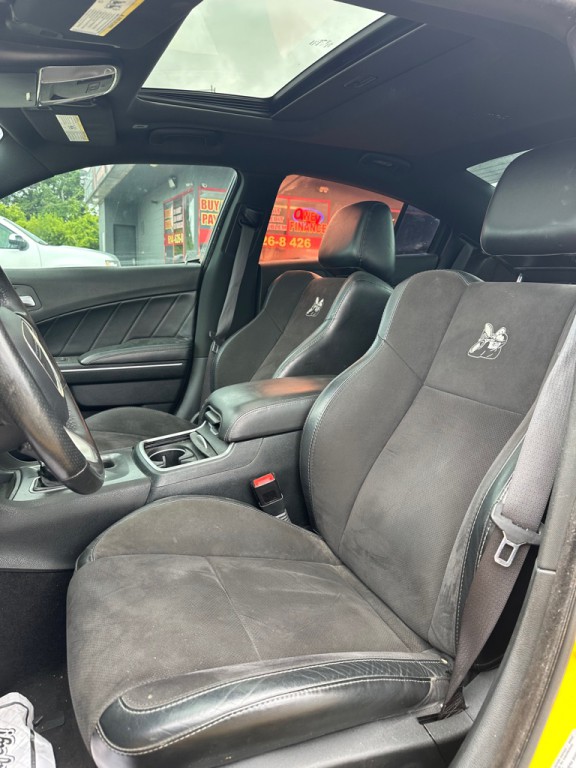 2017 Dodge Charger Image 8