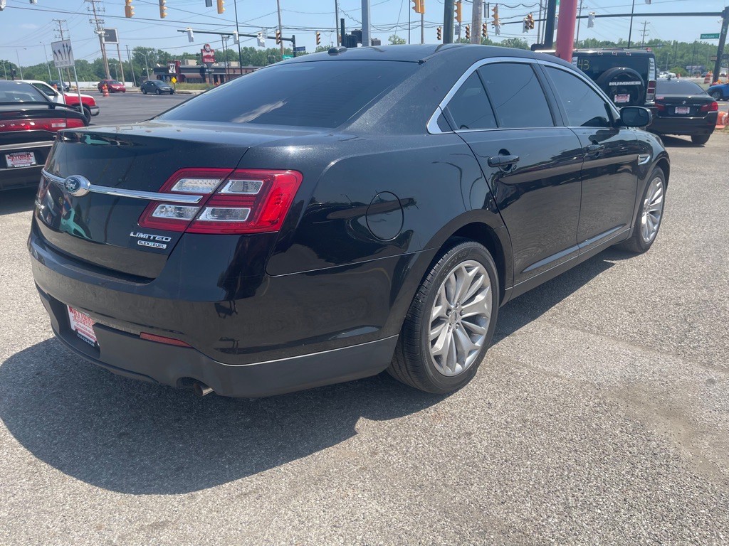 2015 Ford Taurus Image 5