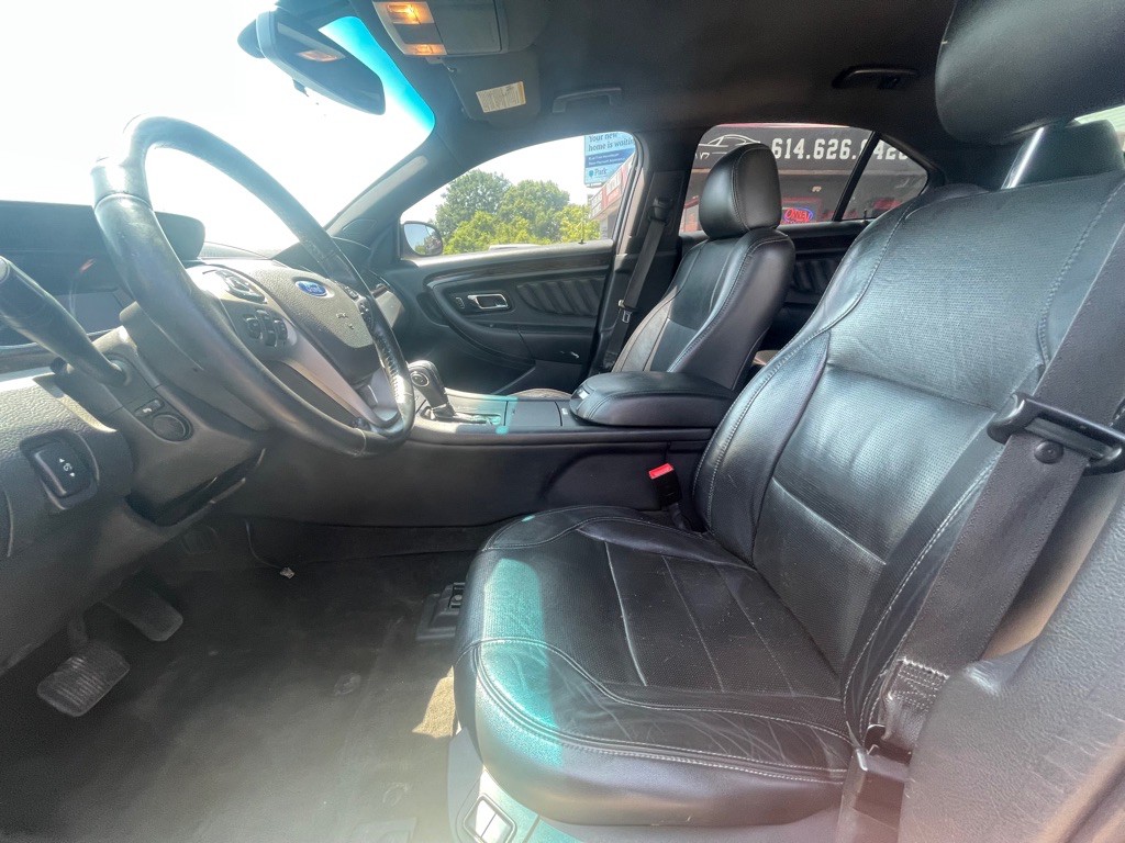 2015 Ford Taurus Image 8