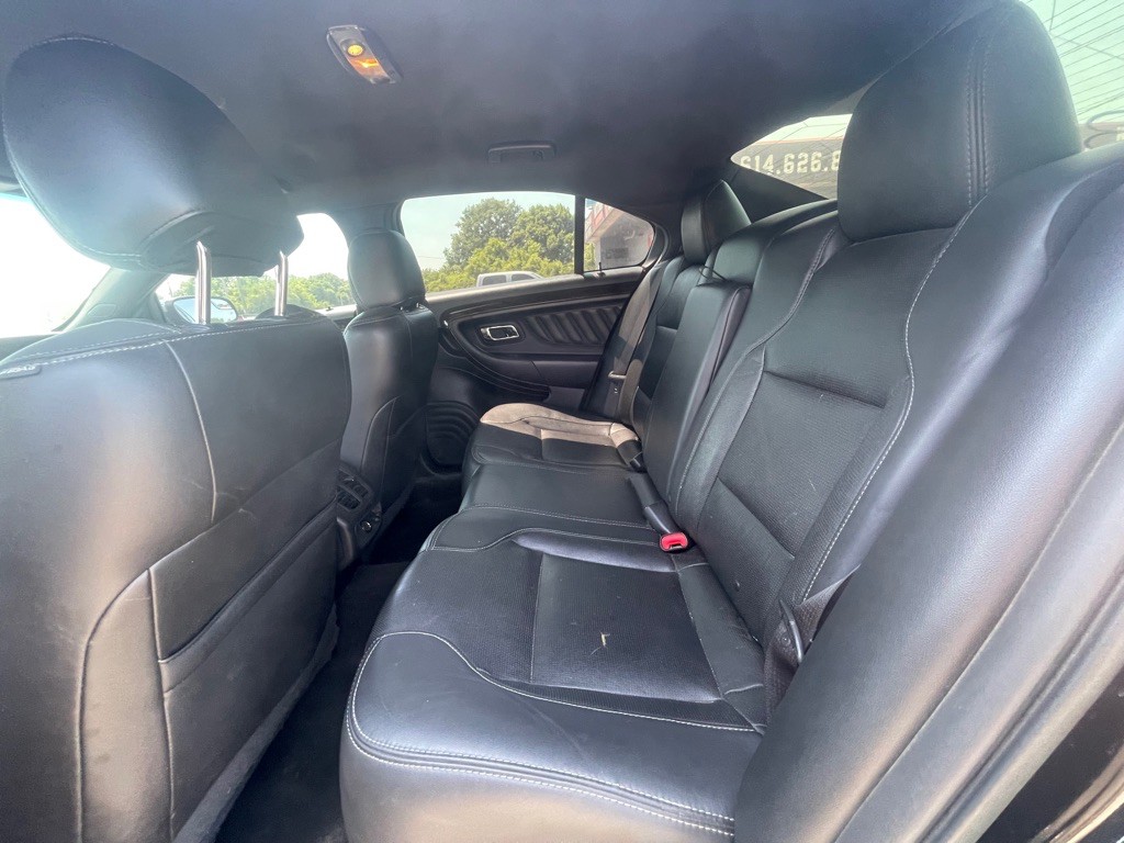 2015 Ford Taurus Image 9