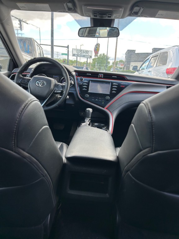 2019 Toyota Camry Image 9