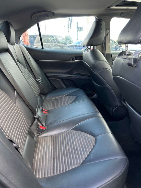 2019 Toyota Camry Image 13
