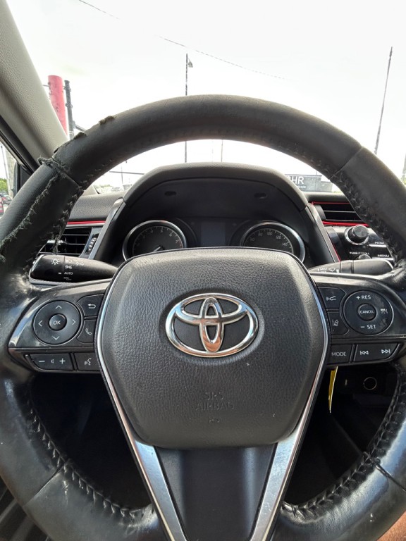 2019 Toyota Camry Image 15