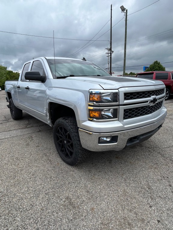 2015 Chevrolet Silverado 1500 Image 2