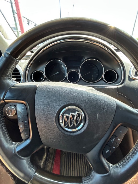 2015 Buick Enclave Image 16