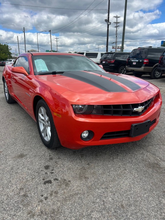 2013 Chevrolet Camaro Image 2