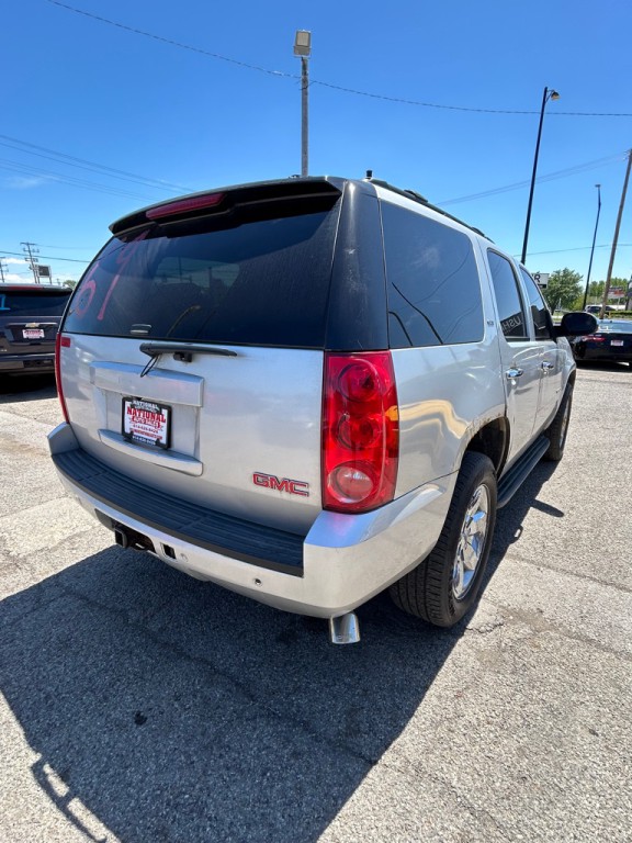 2010 GMC Yukon Image 6