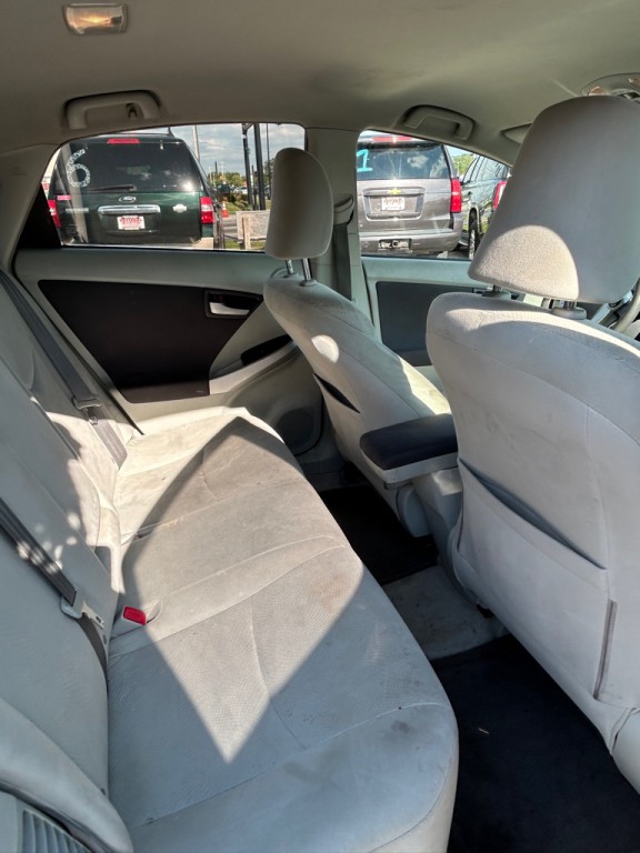 2010 Toyota Prius Image 12