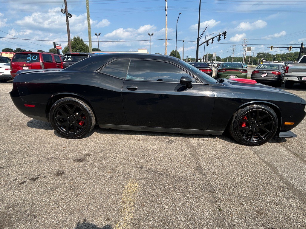 2012 Dodge Challenger Image 7