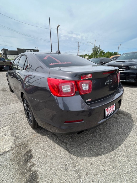 2013 Chevrolet Malibu Image 5