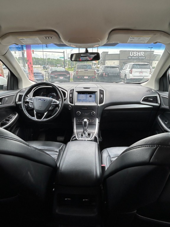 2016 Ford Edge Image 9