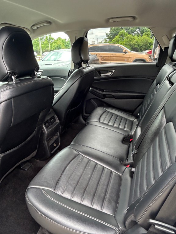2016 Ford Edge Image 11