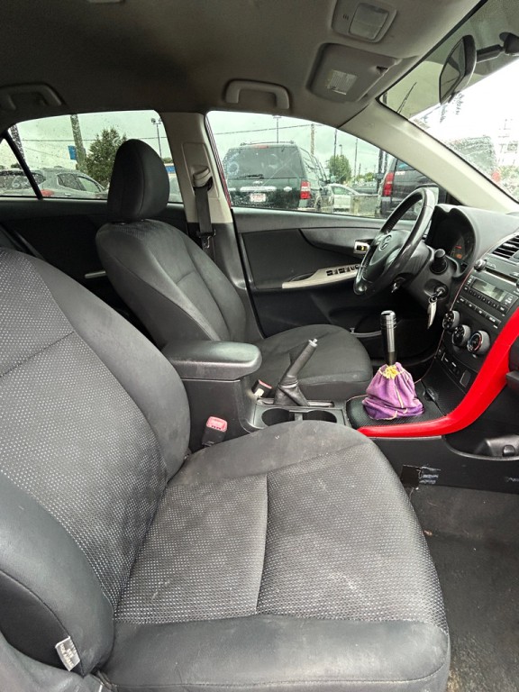 2010 Toyota Corolla Image 11