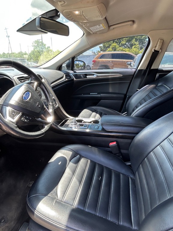 2019 Ford Fusion Image 10