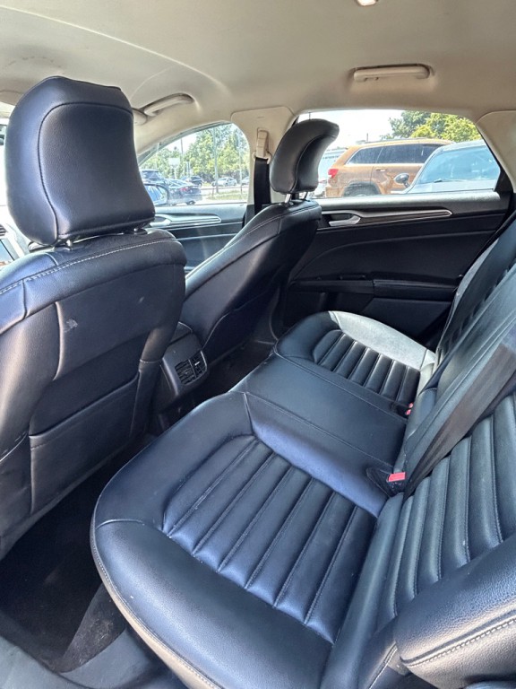 2019 Ford Fusion Image 11