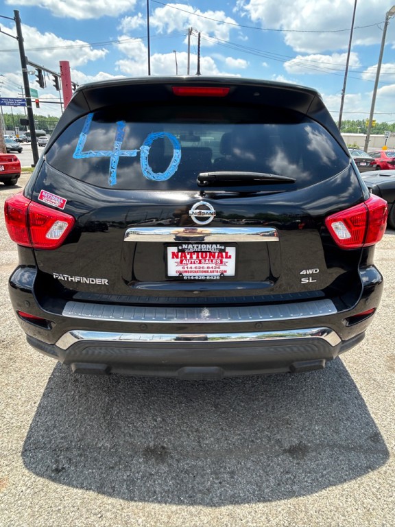 2017 Nissan Pathfinder Image 8