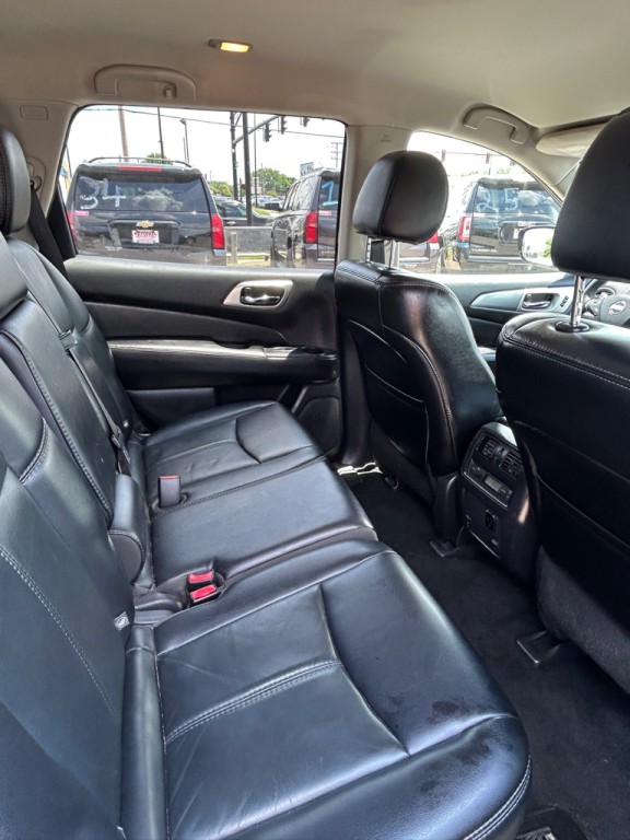2017 Nissan Pathfinder Image 14