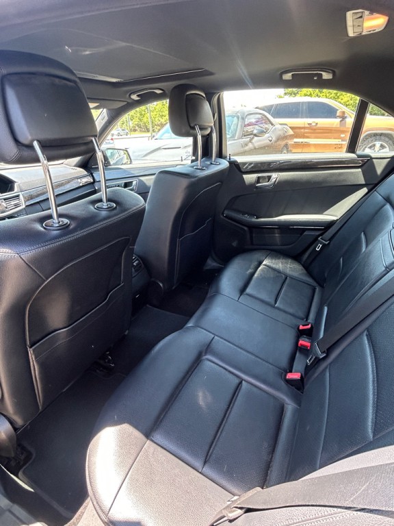 2011 Mercedes-Benz E-Class Image 11