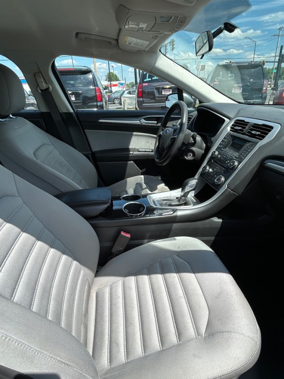2013 Ford Fusion Image 12